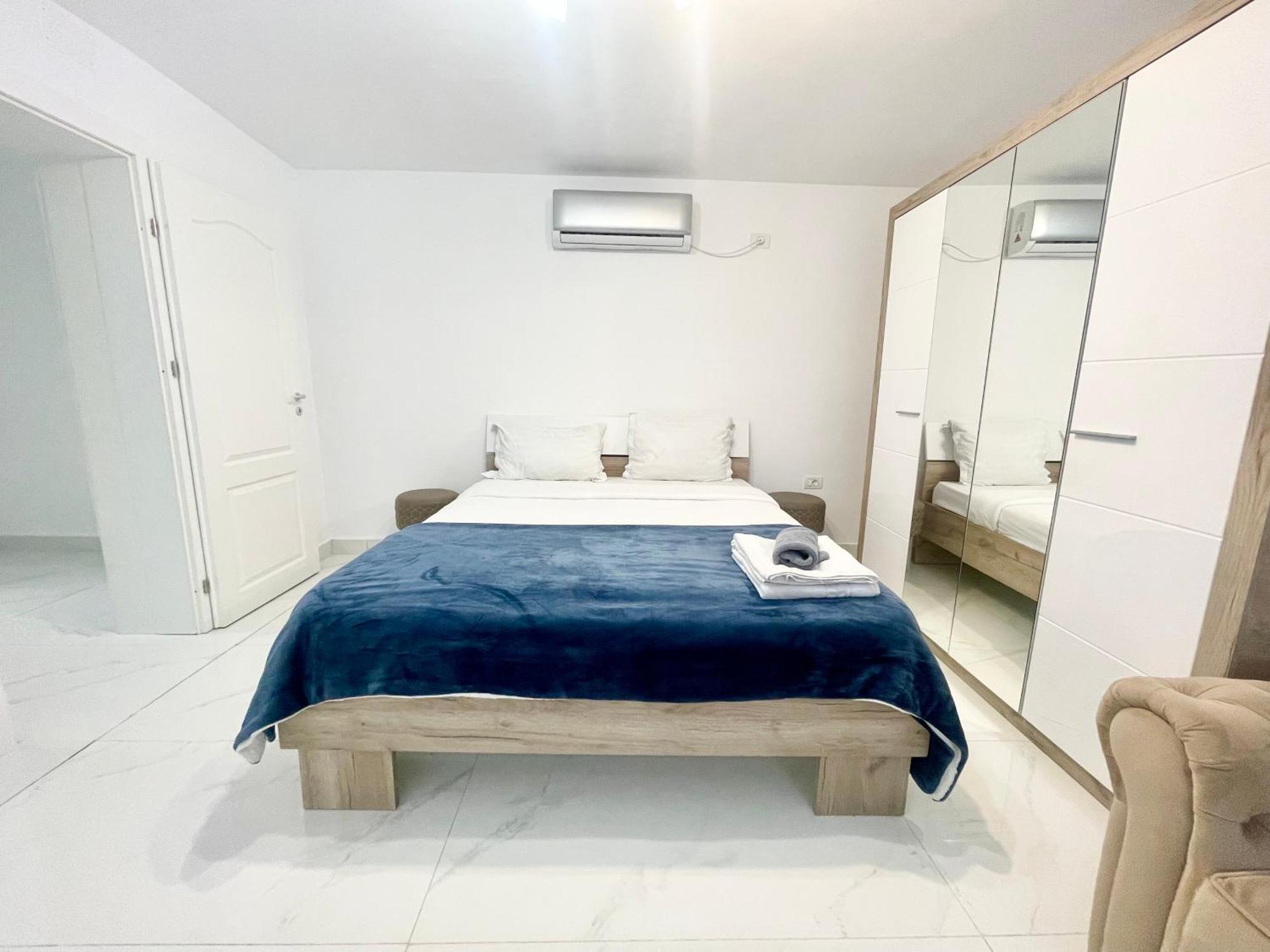 Old Town Retreat No 8 Apartment Bucureşti Ngoại thất bức ảnh